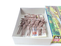 Kibri H0 8008 Ausschmückung Ländlicher Zaun mit Brunnen und Zubehör