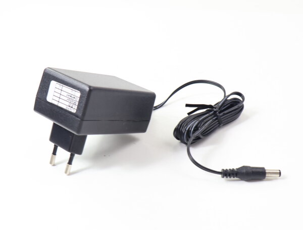 Märklin H0 66201 Netzteil Schaltnetzteil 18VA 230VAC