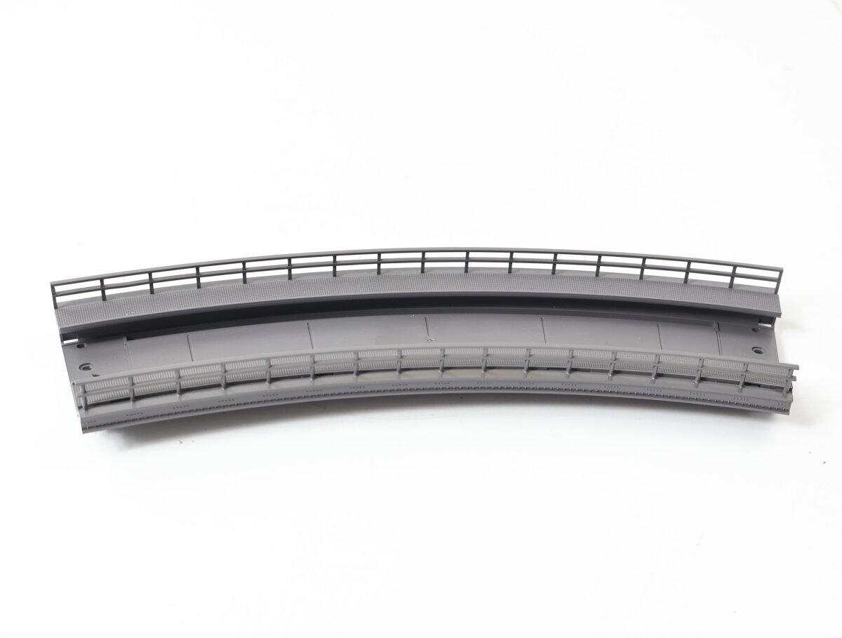 Märklin H0 74623 Brücke Rampenstück gebogen R2 für C-Gleis, 16,99