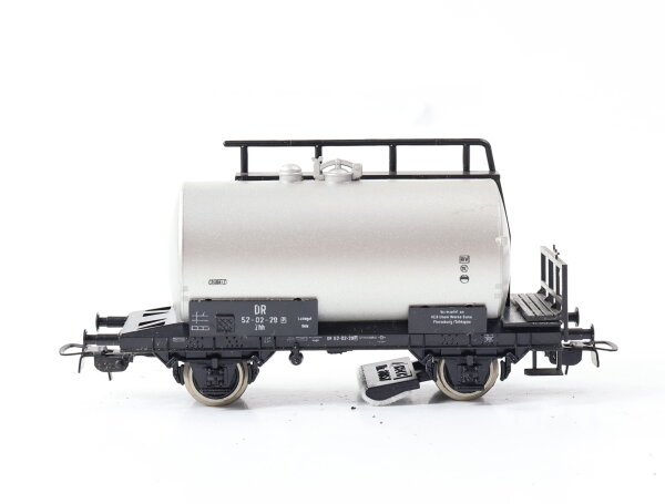 Piko H0 5/6408/01 Güterwagen Kesselwagen "VEB Chem Werke Buna" 52-02-29 DR
