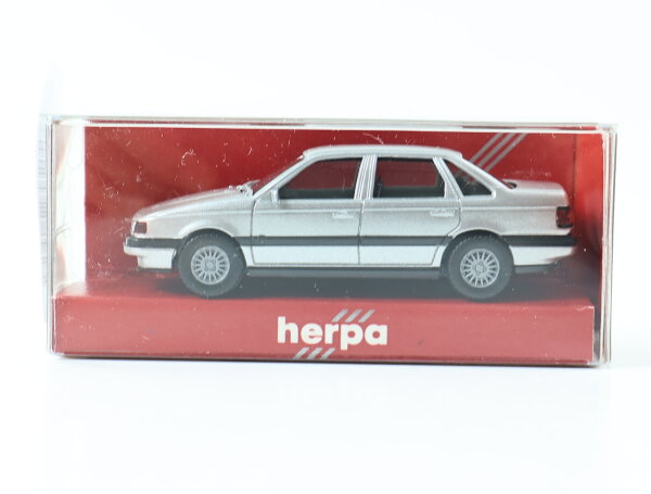 Herpa H0 3068 Modellauto PKW VW Passat 1:87 silber metallic
