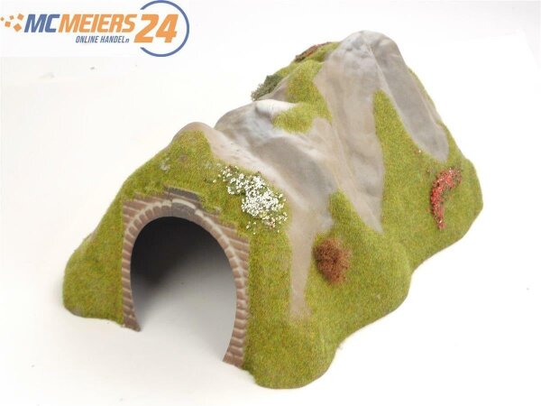 E391 Busch H0 3004 Landschaftsbau Tunnel 1-gleisig gerade