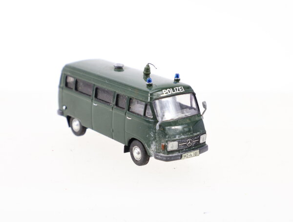 Brekina H0 13254 Modellauto MB 206 Polizei Gefangenentransporter grün 1:87