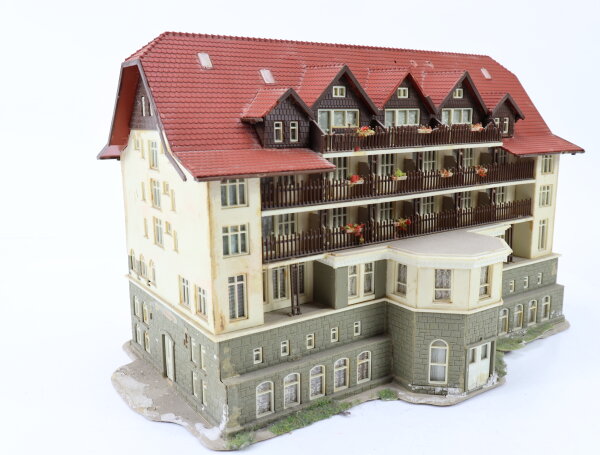 Vollmer H0 27757 Gebäude Schwarzwaldklinik Krankenhaus