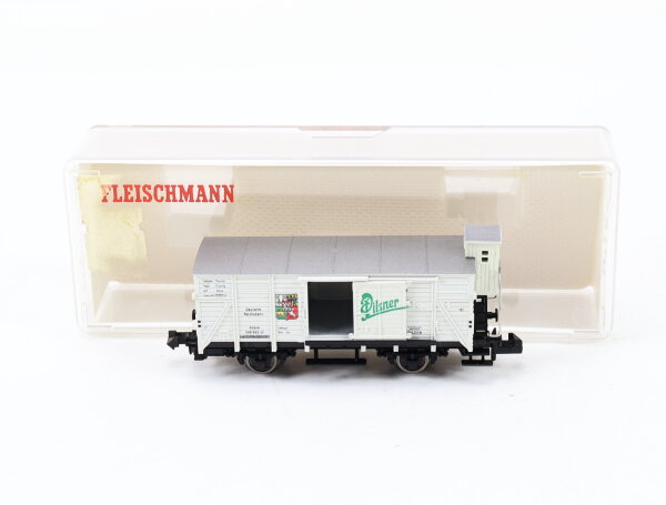 Fleischmann N 8357 Güterwagen Bierwagen "Pilsner Urquell" 598 993 DRG