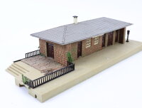 Faller H0 104 Gebäude kleiner Bahnhof "Henningsdorf" / Licht
