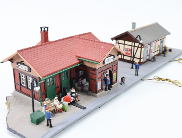 Kibri Busch H0 9494/1464 kleines Diorama Bahnhof Haltepunkt Cölbe / Licht LED