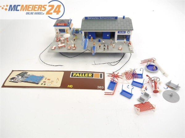 E439 Faller H0 383 Gebäude Schwimmbad / Licht und Figuren