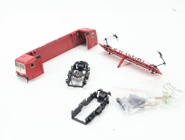Märklin H0 3442.001 Elektrolok Gehäuse für Schnittmodell BR 212 DR + Zubehör