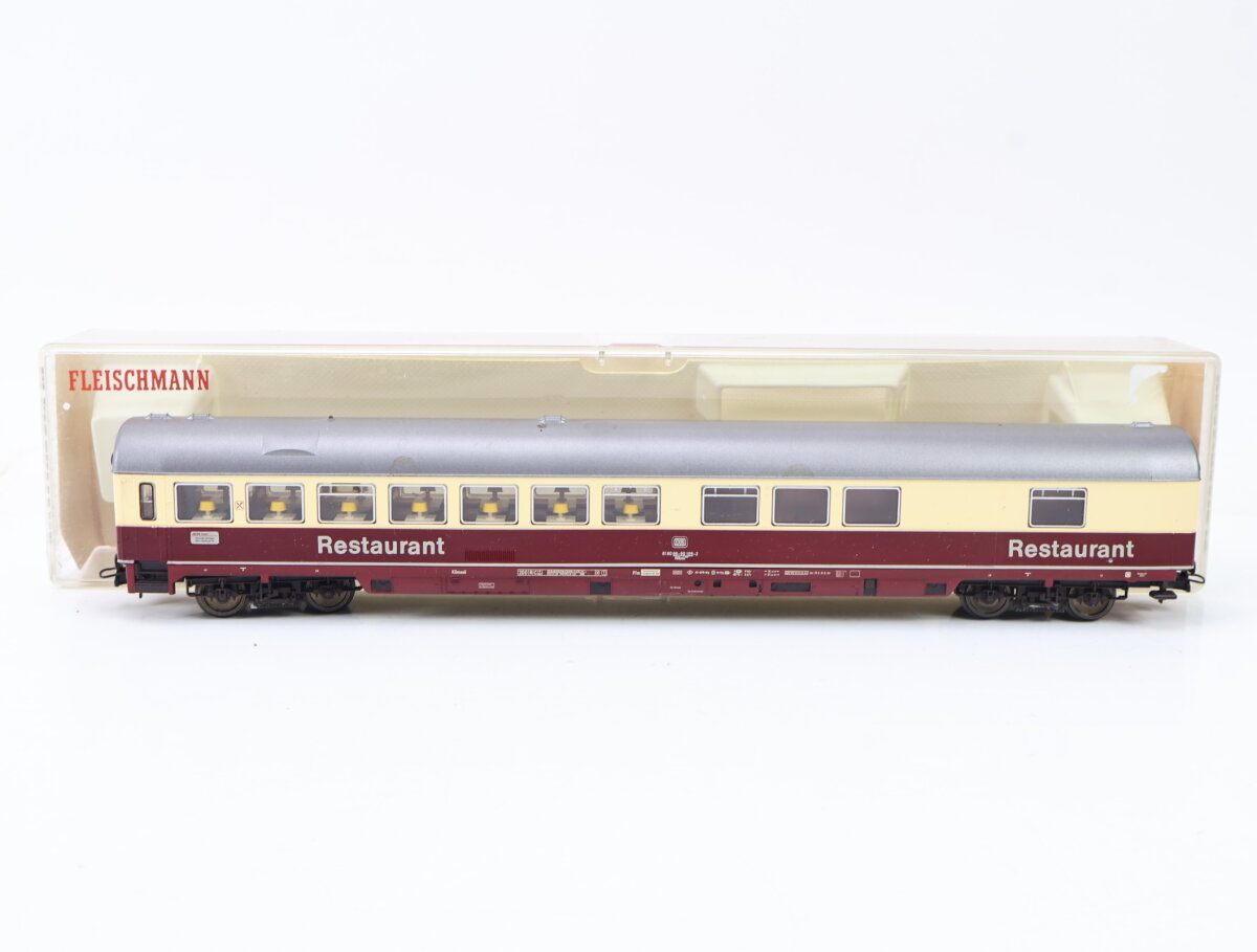 Märklin 4284, voiture restaurant à pantographe type WRümh 135 DB neuf BO