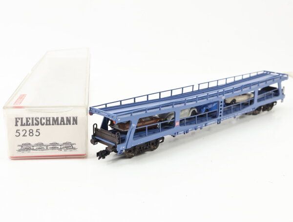 Fleischmann H0 5285 Güterwagen Autotransportwagen beladen 51 80 98-80 DB / NEM