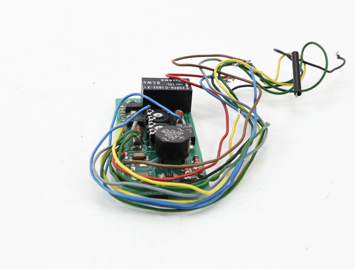 Märklin H0 61431 Decoder elektronischer Fahrtrichtungsumschalter, 17,99