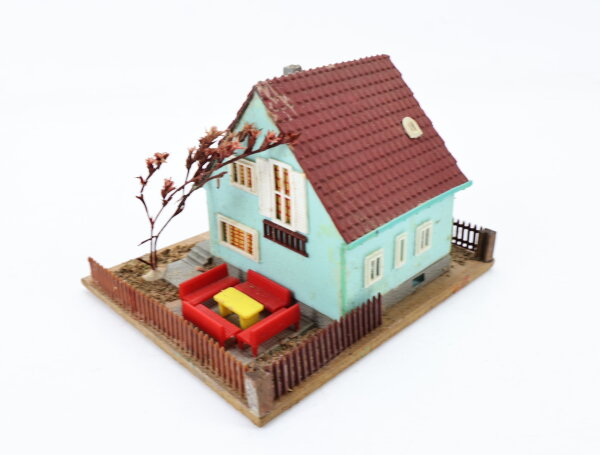 Spur H0 Gebäude Wohnhaus Einfamilienhaus