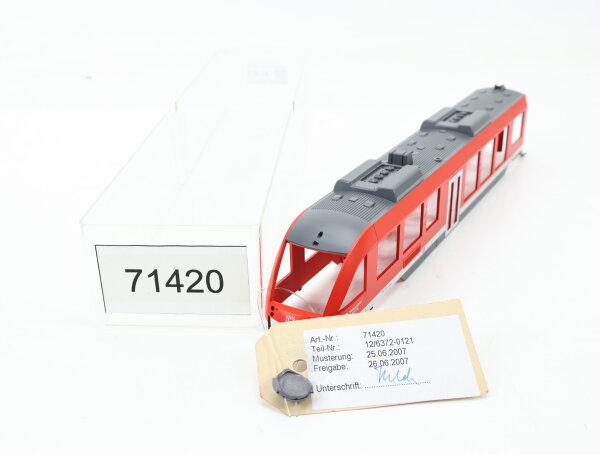 E1641 Fleischmann H0 aus 71420 Prototyp Handmuster Gehäuse Triebzug DB / Plombe