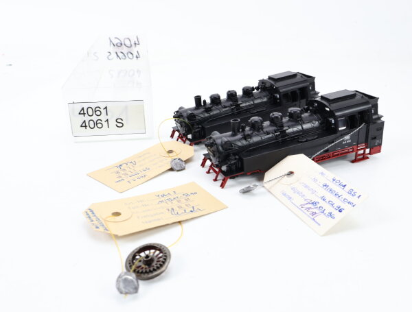 E1641 Fleischmann H0 4061 2x Prototyp Handmuster Gehäuse Dampflok BR 64 /Plombe