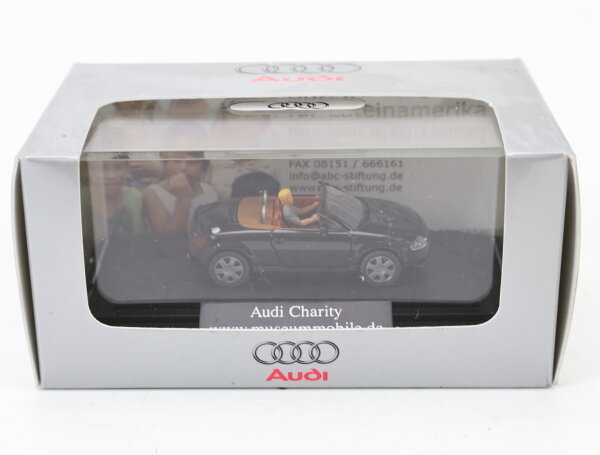 Wiking H0 Modellauto Audi Charity Cabrio Schwarz mit Figur 1:87