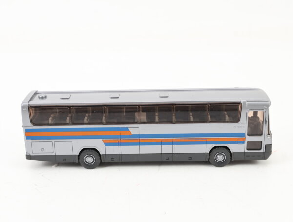 Wiking H0 712 Modellauto Bus Reisebus MB O 303 RHD 1:87