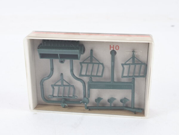 Wiking H0 1385 Modellauto Zubehör Grün MB trac Geräte 1:90