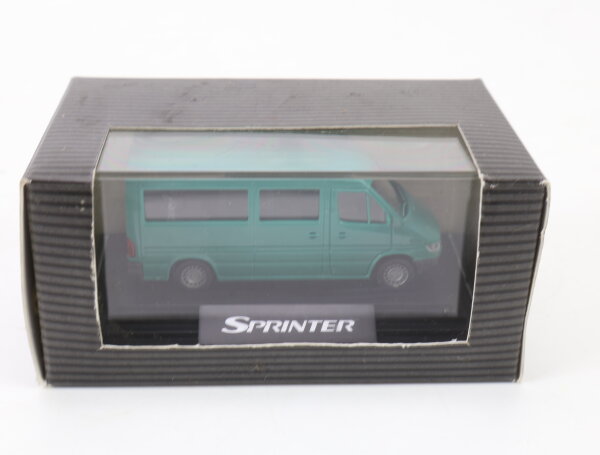 Wiking H0 B67871051 Modellauto PKW Mercedes Benz Sprinter türkis 1:87