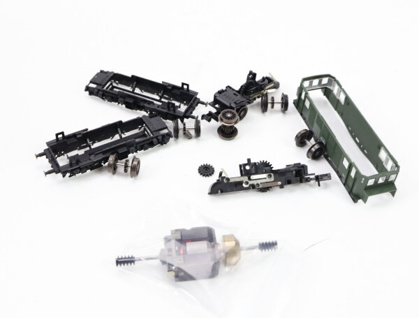 E1641 Fleischmann N 7394 Ersatzteile Gehäuse Motor etc. f. E-Lok BR 194 158-2 DB