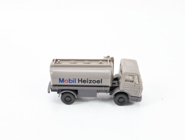 Wiking H0 810/8a Modellauto LKW Tankwagen MB 1617 Heizoel graubeige 1:87
