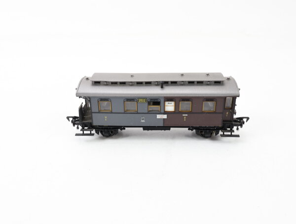 Fleischmann H0 5813 Personenwagen Abteilwagen 3./4. Klasse 2522 K.P.E.V.