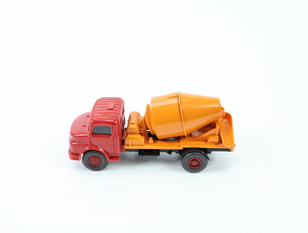 Wiking H0 1122/1B Modellauto Betontransporter MB 1413 gelborange 1:87