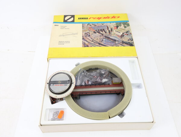 Arnold N 0851 elektrische Drehscheibe mit 7 Gleisabgängen u. Schalter