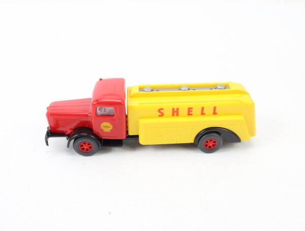 Wiking H0 883/1 Modellauto Tankwagen Büssing 8000 Typ 3 Shell 1:87
