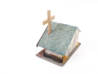 Spur H0 Gebäude kleine Kapelle Bergkapelle Gedenkstätte mit großem Holzkreuz
