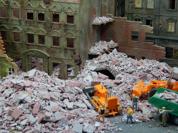 Juweela 28149 H0 Bauschutt/Trümmer grau/rot, 75g 1:87