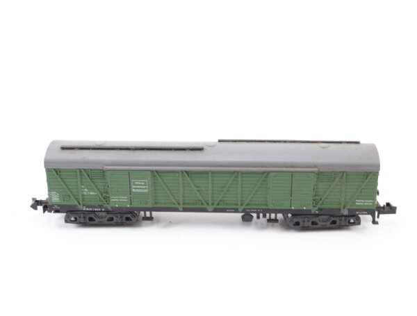 Minitrix N 3596 gedeckter Güterwagen Hilfszug-Gerätewagen 572 7 023-0 DB