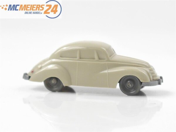Wiking H0 132/3N Modellauto DKW Limousine unverglast hellgelbgrau 1:87 E73