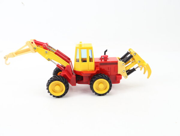 Maisto Modellfahrzeug Landmaschine Radlader mit Pflug und Haken