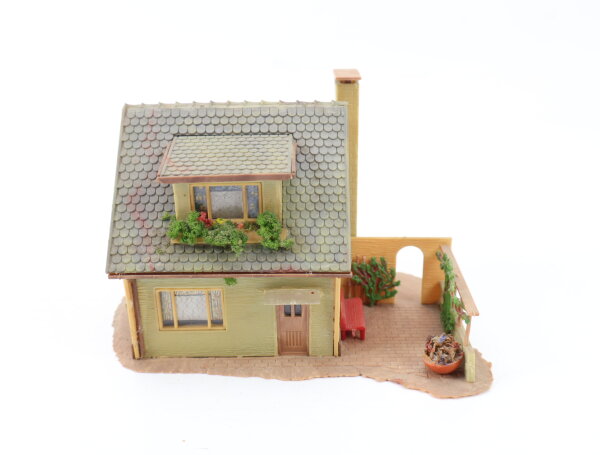 Spur H0 Gebäude Wohnhaus Einfamilienhaus