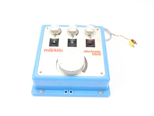 Märklin H0 Fahrgerät Fahrregler Trafo electronic 6600 16V