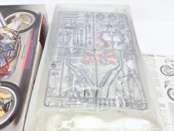 Maquette Tamiya 1/12 - Moto Bimota Tesi 1D 906 SR (réf 14062) - Neuf