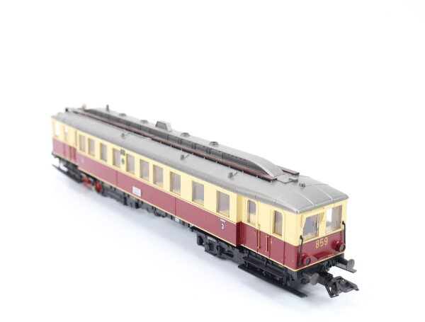 Märklin H0 34261 Dieseltriebwagen rot-beige 3. Klasse BR 859 DRG / Delta Digital