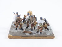 Figuren-Diorama Militär 6 Figuren + Nebelgranaten Kanone 6,4 cm x 6,4 cm 1:72