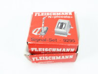 Fleischmann N 9295 Signal-Set 3-tlg. Form-Hauptsignal Flügelsignal mit Stellpult
