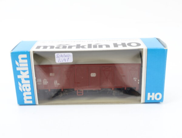 Märklin H0 4411 gedeckter Güterwagen braun 131 5 016-2 DB braun / Schlußlicht